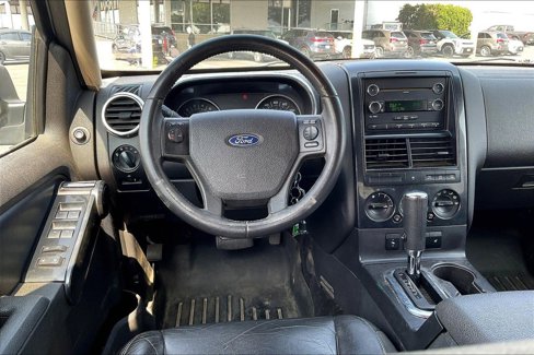 Used 2010 Ford Explorer XLT image 8