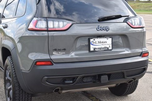 Used 2019 Jeep Cherokee Latitude image 5