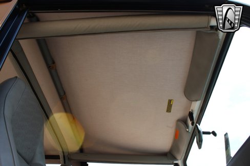 Used 1990 Jeep Wrangler S image 27