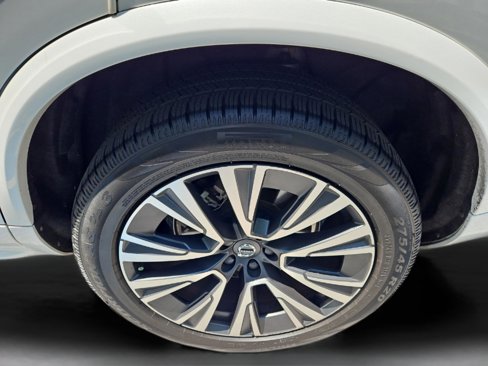 Used 2021 Volvo XC90 T6 Momentum image 33