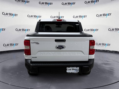 Used 2022 Ford Maverick XL image 4