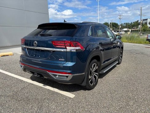 Used 2021 Volkswagen Atlas Cross Sport SEL Premium image 3