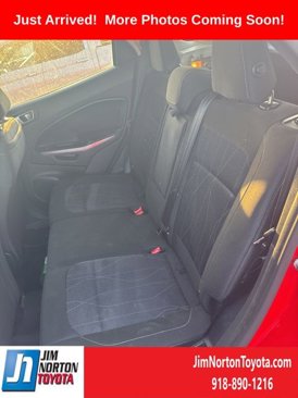 Used 2021 Ford EcoSport SE w/ SE Convenience Package image 7
