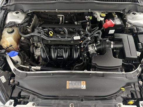 Used 2016 Ford Fusion SE image 11