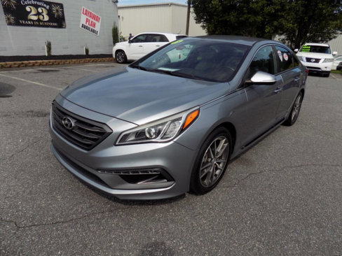 Used 2015 Hyundai Sonata Sport 2.0T image 2