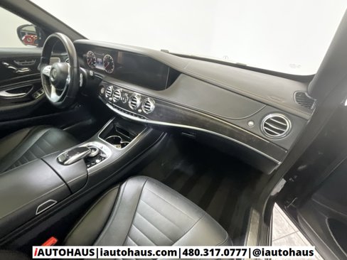 Used 2019 Mercedes-Benz S 560 Sedan image 27