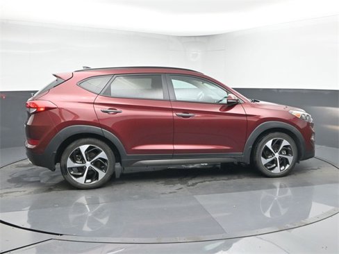Used 2016 Hyundai Tucson Limited w/ Option Group 03 image 8