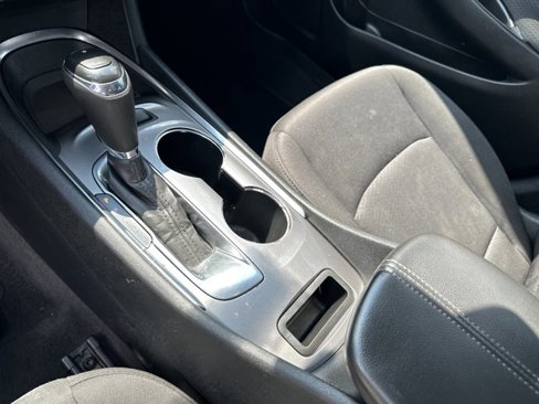 Used 2020 Chevrolet Malibu LT image 30