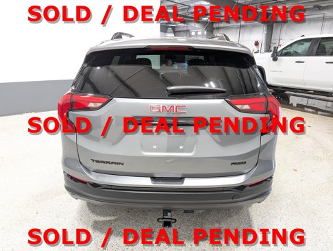Used 2020 GMC Terrain SLE w/ Driver Convenience Package image 4