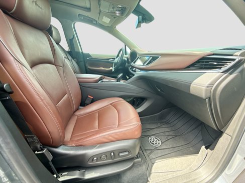 Used 2021 Buick Enclave Avenir w/ Avenir Technology Package image 32