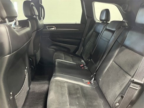 Used 2017 Jeep Grand Cherokee Altitude image 12