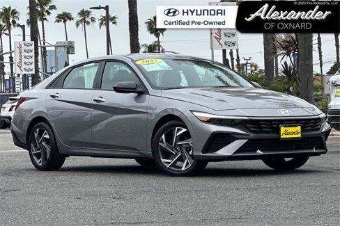 Used 2025 Hyundai Elantra Sport image 1