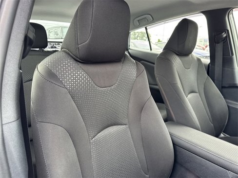 Used 2021 Toyota Prius LE image 22