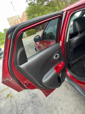 Used 2011 Nissan Juke SL image 15