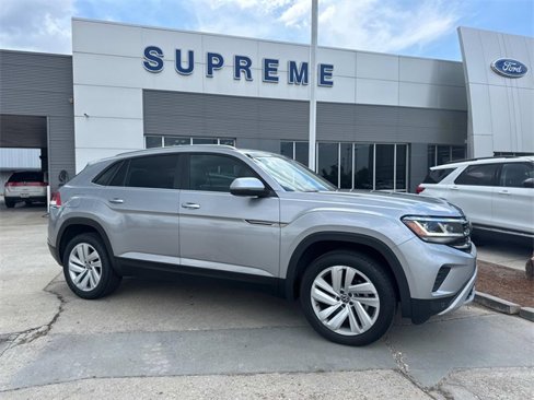 Used 2022 Volkswagen Atlas Cross Sport SE image 1