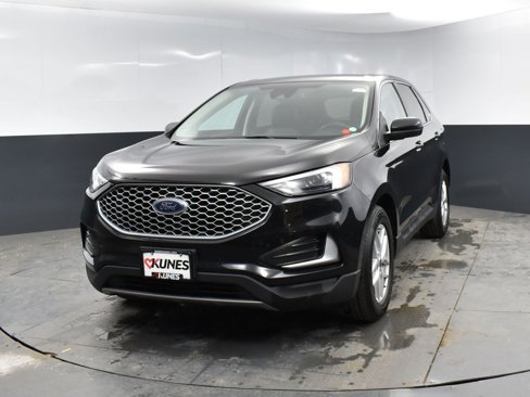 Used 2023 Ford Edge SEL image 5