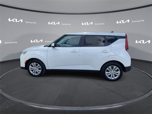 Used 2021 Kia Soul LX image 12