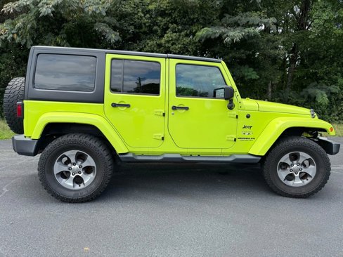 Used 2016 Jeep Wrangler Unlimited Sahara w/ Connectivity Group image 8