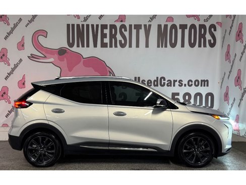 Used 2022 Chevrolet Bolt EUV Premier w/ Launch Edition image 9