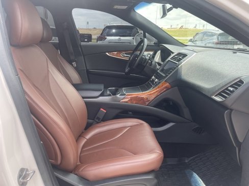 Used 2019 Lincoln Nautilus Reserve w/ Ultimate Package image 14