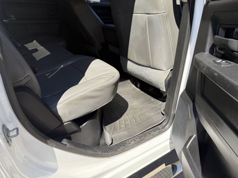 Used 2014 RAM 2500 Tradesman image 33