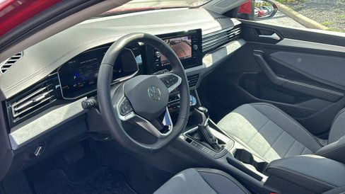 Used 2025 Volkswagen Jetta SE image 23