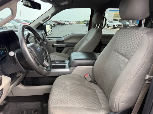 Used 2016 Ford F150 XLT w/ Equipment Group 302A Luxury image 12