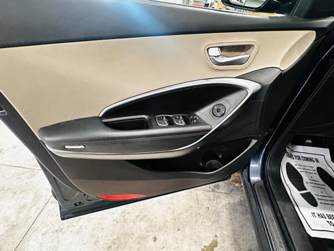 Used 2017 Hyundai Santa Fe Sport image 9