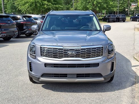 Used 2020 Kia Telluride S w/ S 8 Passenger Seating Package image 2