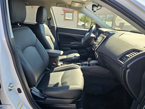 Used 2024 Mitsubishi Outlander Sport LE image 15