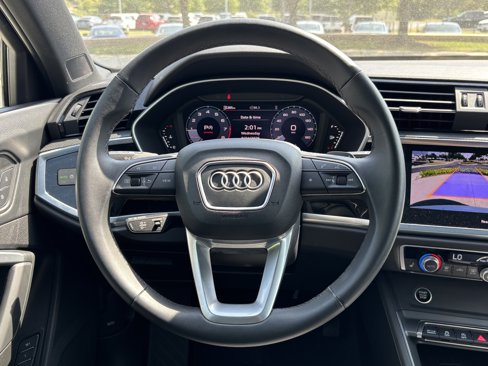 Used 2024 Audi Q3 2.0T Premium image 19