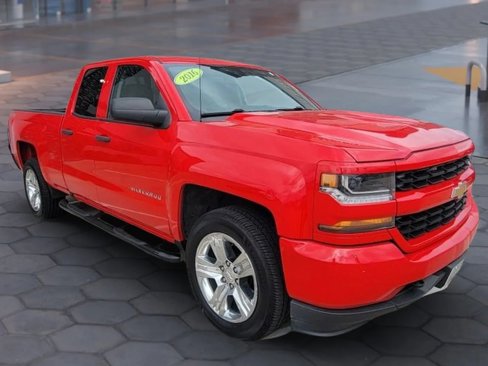 Used 2016 Chevrolet Silverado 1500 Custom w/ Custom Convenience Package image 2