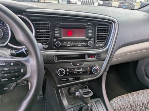 Used 2014 Kia Optima LX image 23