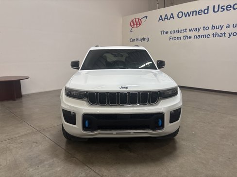 Used 2023 Jeep Grand Cherokee Overland w/ Advanced Protech Group III image 7