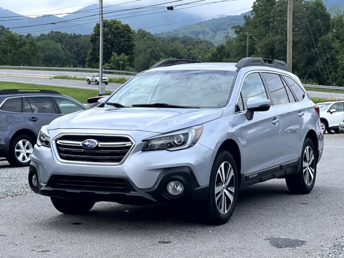 Used 2018 Subaru Outback 2.5i Limited image 7
