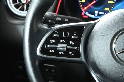 Used 2022 Mercedes-Benz GLB 250 4MATIC image 18