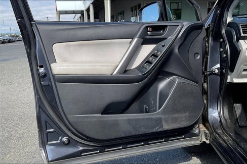 Used 2016 Subaru Forester 2.5i Premium image 18
