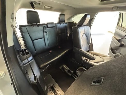 Used 2020 Toyota Highlander Platinum image 27