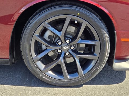 Used 2022 Dodge Challenger GT w/ Driver Convenience Group image 8