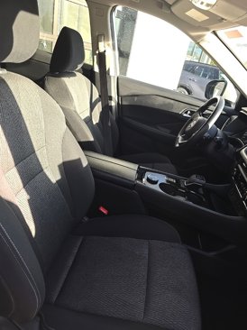 Used 2024 Nissan Rogue SV image 8