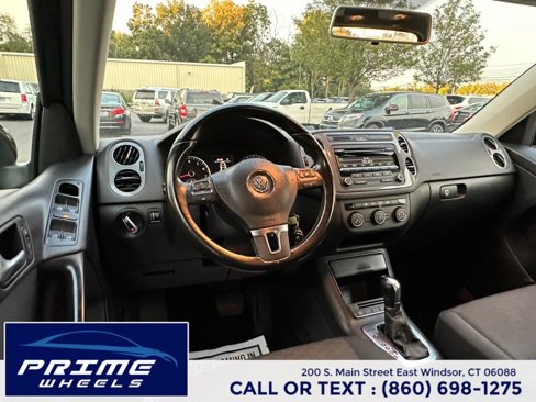 Used 2013 Volkswagen Tiguan S image 18