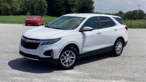 Certified 2023 Chevrolet Equinox LT w/ Driver Convenience Package image 4