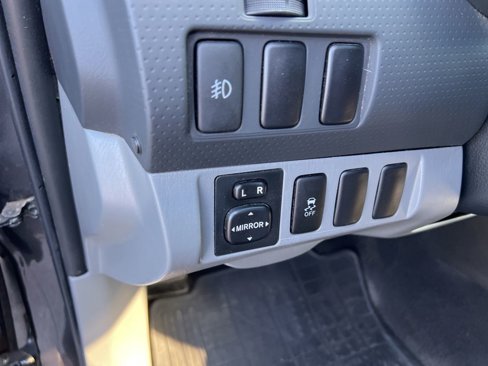 Used 2014 Toyota Tacoma PreRunner image 14