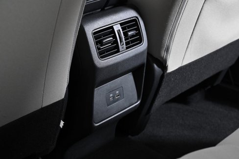 Certified 2023 Nissan Rogue SV image 29