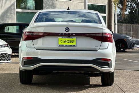 New 2025 Volkswagen Jetta SE image 5