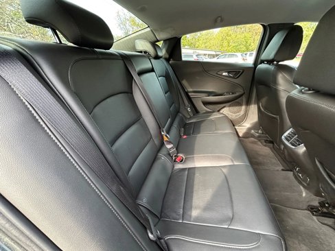 Used 2016 Chevrolet Malibu LT w/ Leather Package image 14