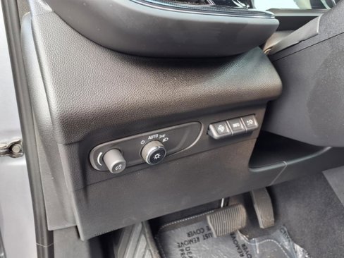 Used 2022 Buick Envision Essence w/ Technology Package I image 21