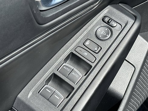 Used 2023 Honda Accord EX image 23