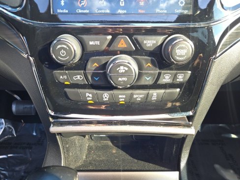 Used 2020 Jeep Grand Cherokee Limited X image 21
