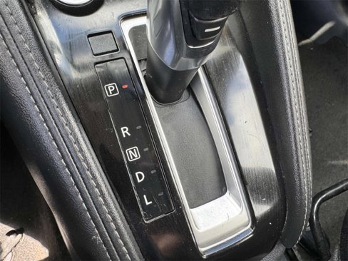 Used 2019 Nissan Kicks S image 31